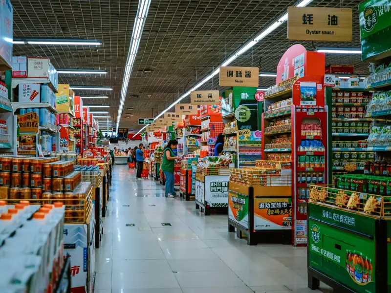舞台背景设计中的LED屏与灯光融合技术解析与优化方案
